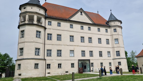 Schloss Hartheim